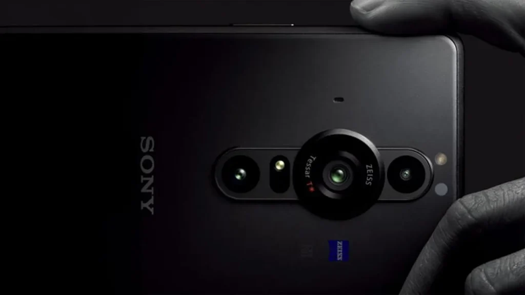 Sony smartphone featuring ZEISS Camera technology, showcasing the Sony and ZEISS partnership for sharp, color-accurate, and high-quality photography